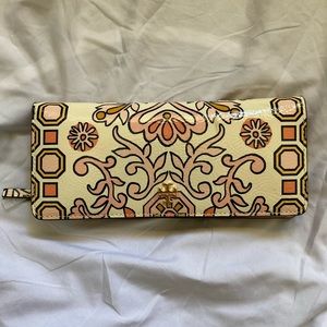 NWT Tory Burch Envelope Wallet
